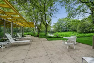 2555 Gross Point Rd, Evanston, IL 60201 - Photo 17