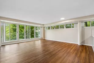 2555 Gross Point Rd, Evanston, IL 60201 - Photo 3