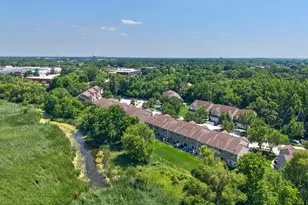 405 Locksley Dr, Streamwood, IL 60107 - Photo 27