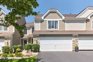 405 Locksley Dr, Streamwood, IL 60107 - Photo 1