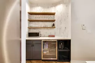 1000 W 15th St, Chicago, IL 60608 - Photo 9