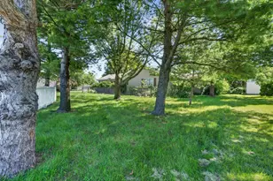 102 N Roma Ct, Toluca, IL 61369 - Photo 39