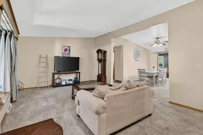 102 N Roma Court, Toluca, IL 61369 - Photo 3