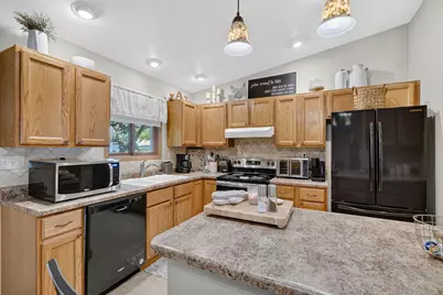 102 N Roma Court, Toluca, IL 61369 - Photo 17