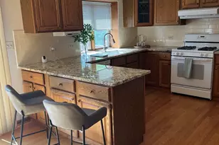 612 Edelweiss Dr, Antioch, IL 60002 - Photo 5