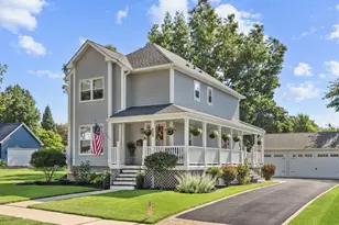 619 S 3rd St, Dundee, IL 60118 - Photo 1