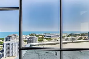 100 E 14th St, Chicago, IL 60605 - Photo 39