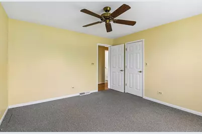 335 Belmont Court, Grayslake, IL 60030 - Photo 15