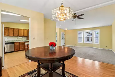 335 Belmont Court, Grayslake, IL 60030 - Photo 7