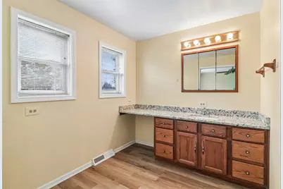 335 Belmont Court, Grayslake, IL 60030 - Photo 17