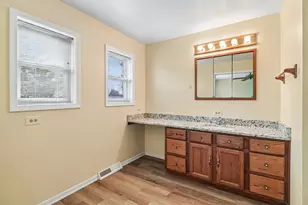 335 Belmont Ct, Grayslake, IL 60030 - Photo 17