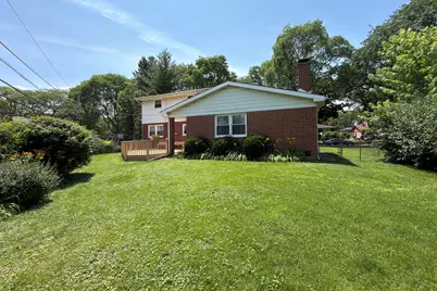 2022 E Woodview Drive, Mount Prospect, IL 60056 - Photo 5