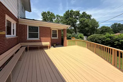 2022 E Woodview Drive, Mount Prospect, IL 60056 - Photo 9