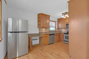 9449 Kelvin Ln, Schiller Park, IL 60176 - Photo 7