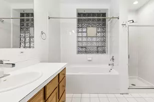 3801 N Wilton Ave, Chicago, IL 60613 - Photo 21