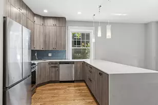 3801 N Wilton Ave, Chicago, IL 60613 - Photo 9