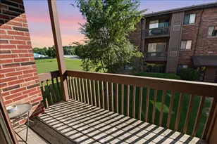 15805 Peggy Ln, Oak Forest, IL 60452 - Photo 11