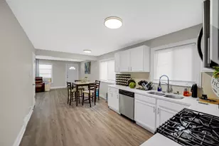 1105 W 123rd St, Calumet Park, IL 60827 - Photo 5