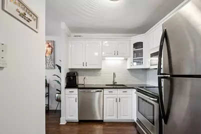 1030 N State Street #33J, Chicago, IL 60610 - Photo 7