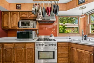 219 Woodlawn Dr, Mundelein, IL 60060 - Photo 9