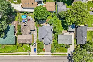 219 Woodlawn Dr, Mundelein, IL 60060 - Photo 39