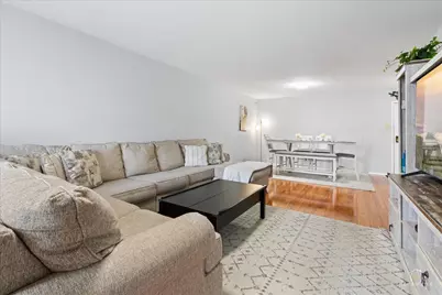 3700 Capri Court #104, Glenview, IL 60025 - Photo 9