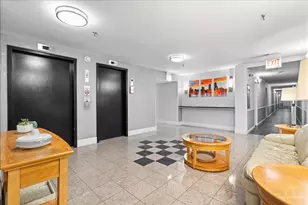 3700 Capri Ct, Glenview, IL 60025 - Photo 3