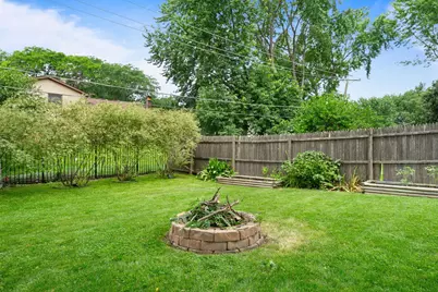 138 S Berteau Avenue, Bartlett, IL 60103 - Photo 5