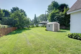 1113 Douglas Ct, Waukegan, IL 60085 - Photo 5