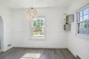 1113 Douglas Ct, Waukegan, IL 60085 - Photo 11