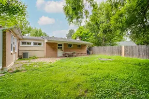 915 Safford Ave, Lake Bluff, IL 60044 - Photo 25