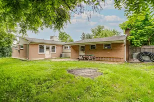 915 Safford Ave, Lake Bluff, IL 60044 - Photo 23