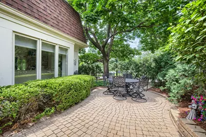 718 N 2nd Avenue, Saint Charles, IL 60174 - Photo 27