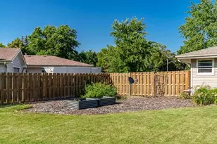 3853 Thistledown Ct, Cherry Valley, IL 61016 - Photo 5