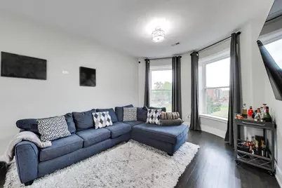 616 E 46th Street #2, Chicago, IL 60653 - Photo 7