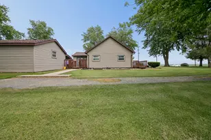 5472 E 2000 N Rd, Kankakee, IL 60901 - Photo 29