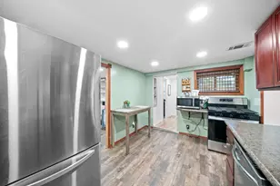 817 S Hugh St, Plano, IL 60545 - Photo 7