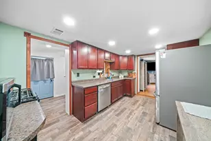 817 S Hugh St, Plano, IL 60545 - Photo 5