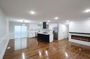 16644 Maple St, South Holland, IL 60473 - Photo 9