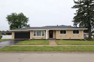 16644 Maple St, South Holland, IL 60473 - Photo 1