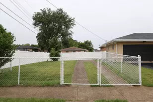 16644 Maple St, South Holland, IL 60473 - Photo 3