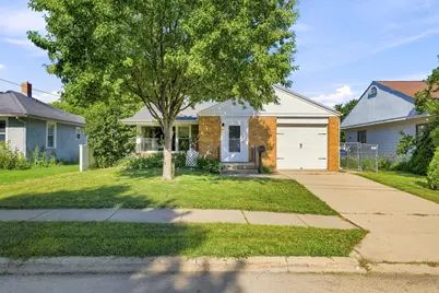 1043 State Street, Ottawa, IL 61350 - Photo 1