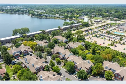 38 Lakebreeze Court #0, Lake Zurich, IL 60047 - Photo 49
