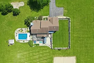 8302 White Oaks Rd, Wonder Lake, IL 60097 - Photo 3