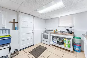 5933 S Sacramento Ave, Chicago, IL 60629 - Photo 15