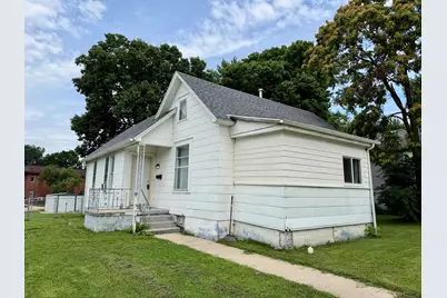 703 Park Place, Sterling, IL 61081 - Photo 1