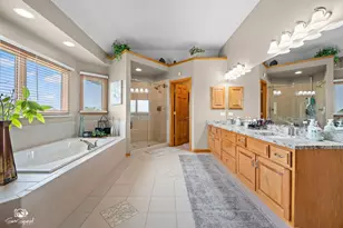 5915 Rosinweed Ln, Naperville, IL 60564 - Photo 39