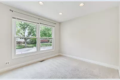 223 W Tanglewood Drive, Arlington Heights, IL 60004 - Photo 15