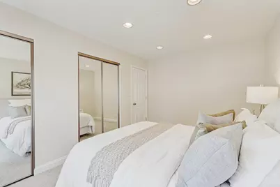 223 W Tanglewood Drive, Arlington Heights, IL 60004 - Photo 13