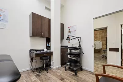 2219 W Belmont Avenue, Chicago, IL 60618 - Photo 17